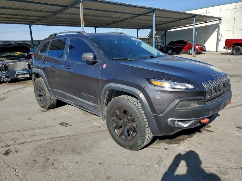 Фото 4 - JEEP CHEROKEE