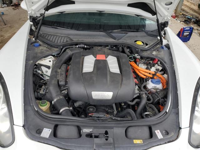 Фото 11 - PORSCHE PANAMERA