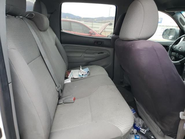 Фото 10 - TOYOTA TACOMA