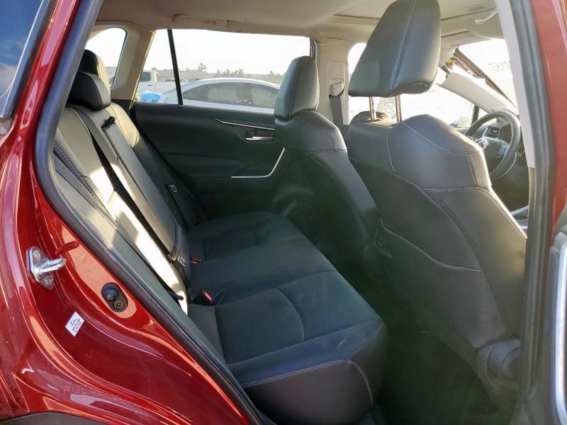 Фото 11 - TOYOTA RAV4