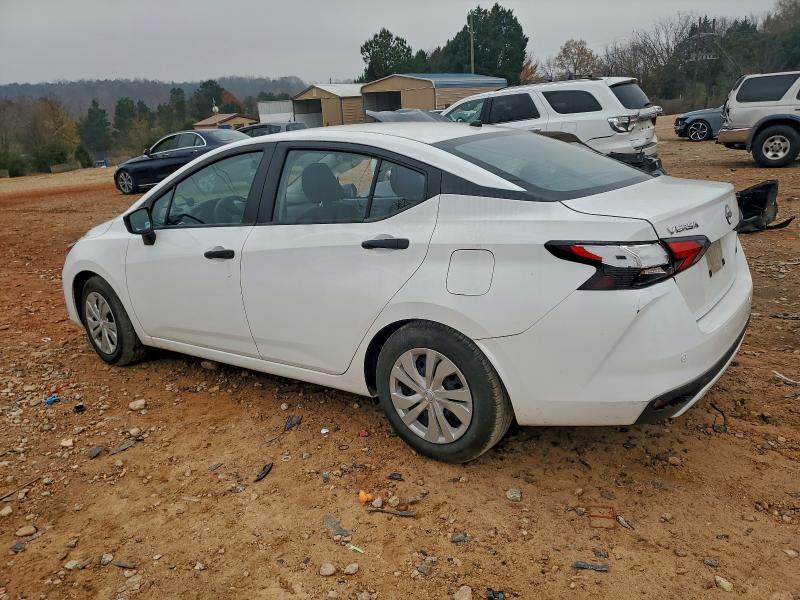 Фото 2 - NISSAN VERSA