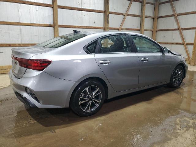 Фото 3 - KIA FORTE