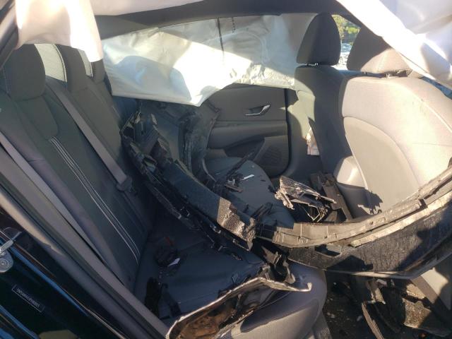 Фото 10 - HYUNDAI ELANTRA