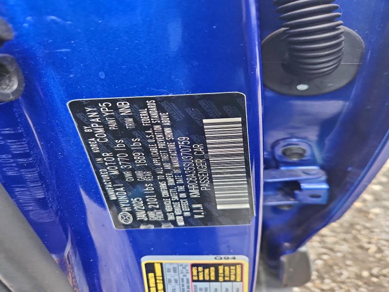 Фото 12 - HYUNDAI VENUE