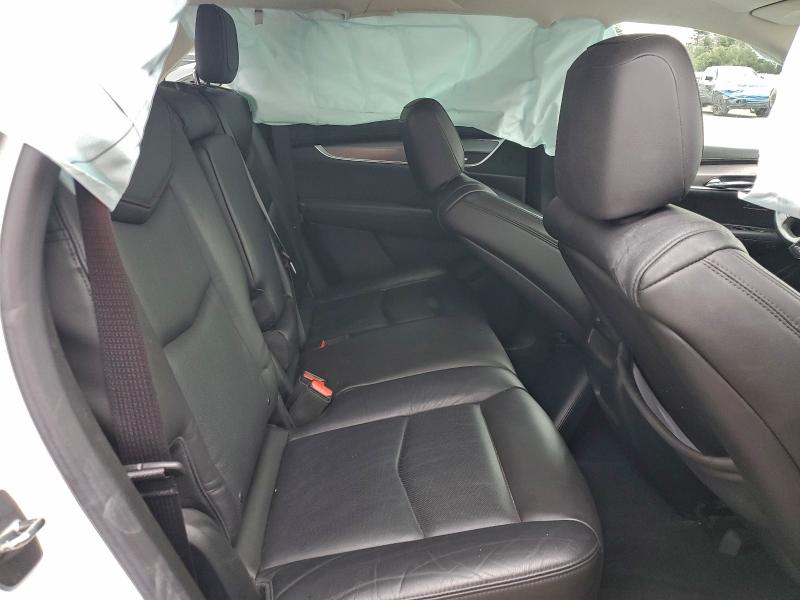 Фото 11 - CADILLAC XT5