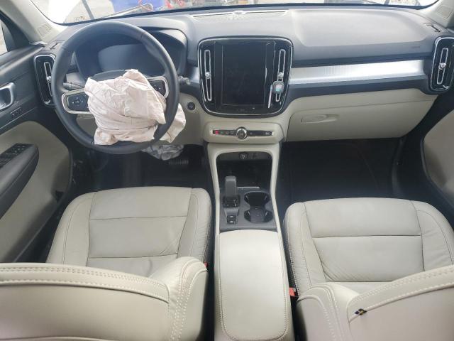 Фото 8 - VOLVO XC40