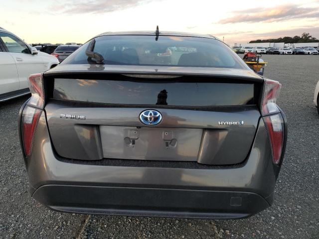 Фото 6 - TOYOTA PRIUS