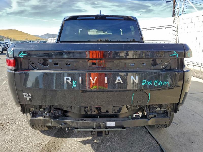 RIVIAN RIT 2025 VIN 7FCTGBAA8SN037695