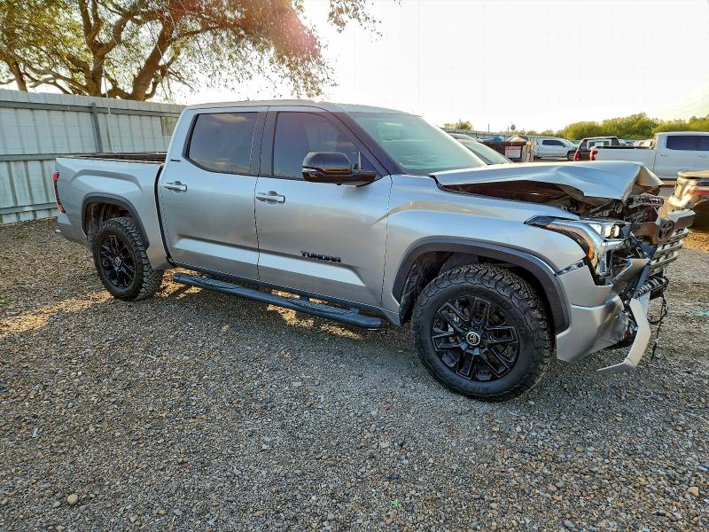 Фото 4 - TOYOTA TUNDRA
