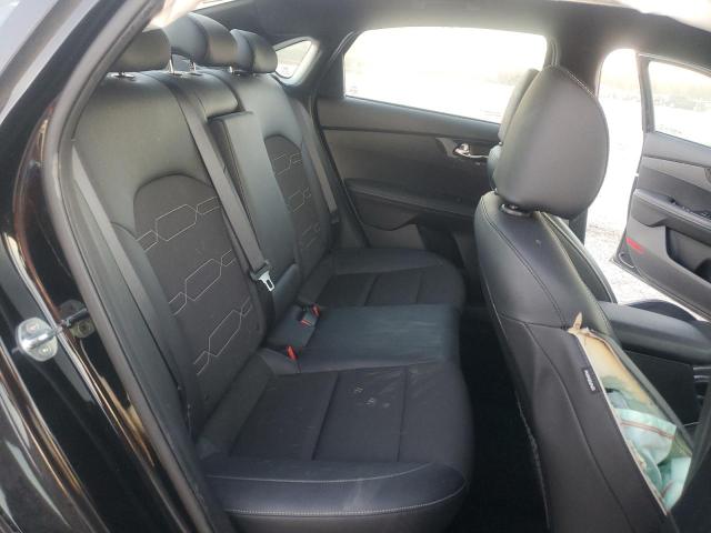 Фото 10 - KIA FORTE