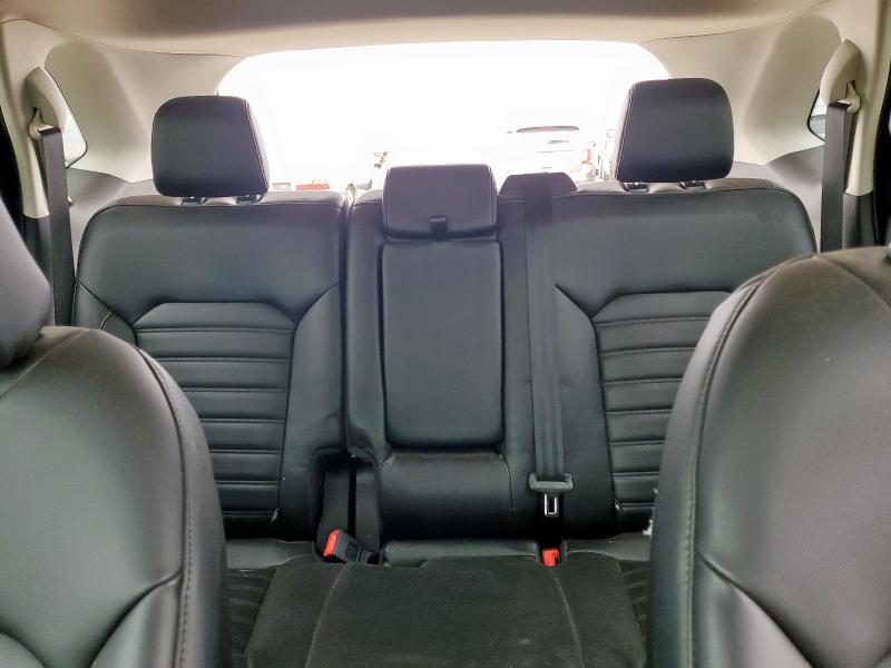 Фото 10 - FORD EDGE