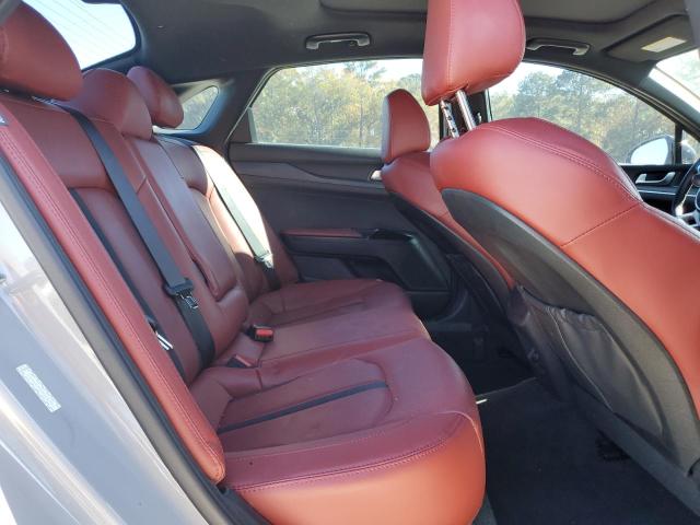 Фото 10 - KIA K5