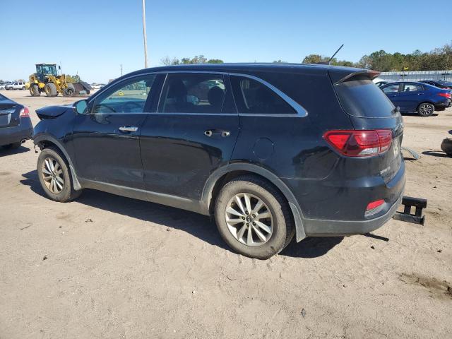 Фото 2 - KIA SORENTO