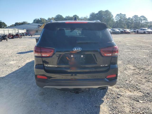 Фото 6 - KIA SORENTO