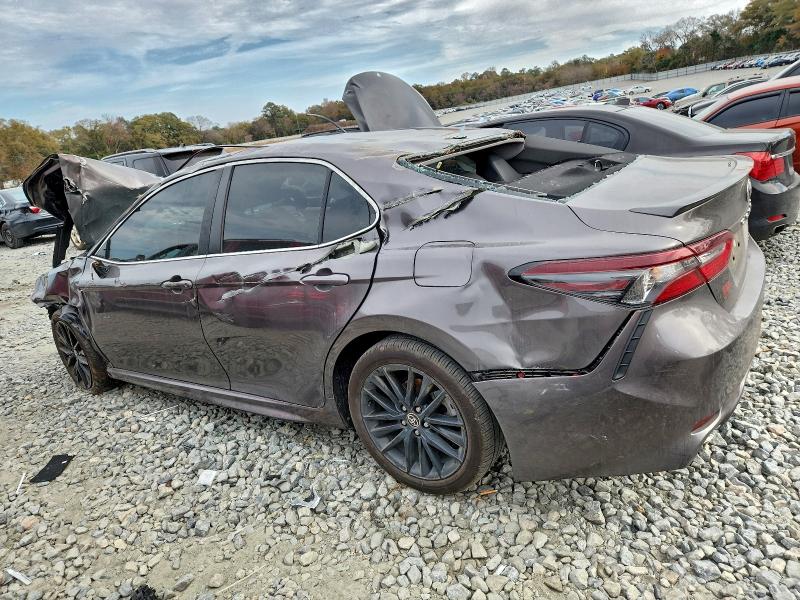 Фото 2 - TOYOTA CAMRY