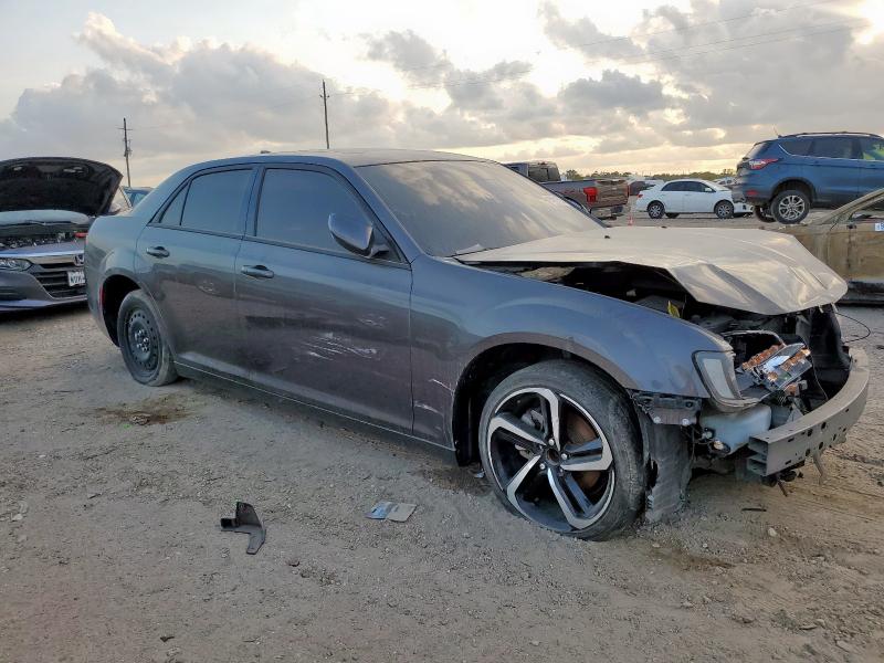 Фото 4 - CHRYSLER 300