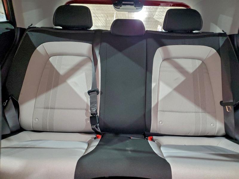 Фото 10 - HYUNDAI VENUE