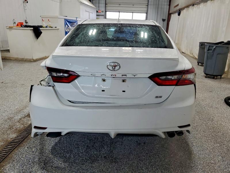 Фото 6 - TOYOTA CAMRY