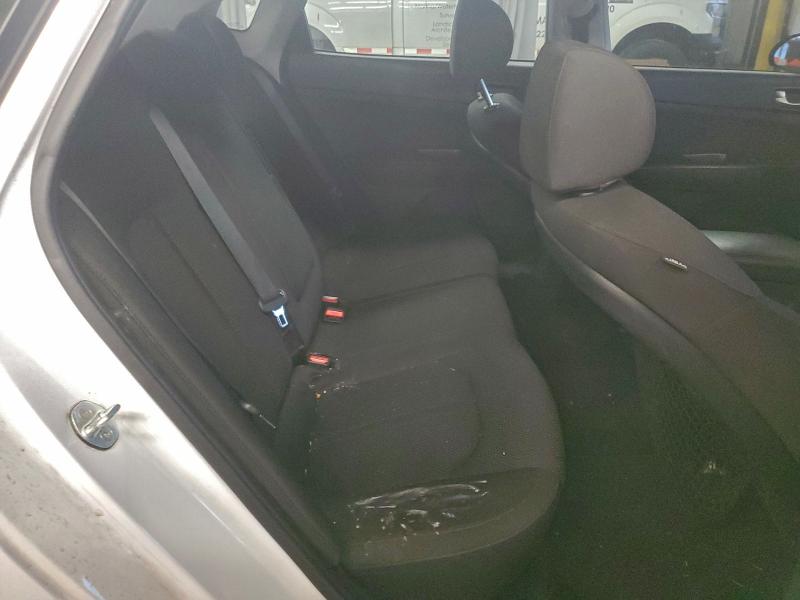 Фото 10 - KIA OPTIMA