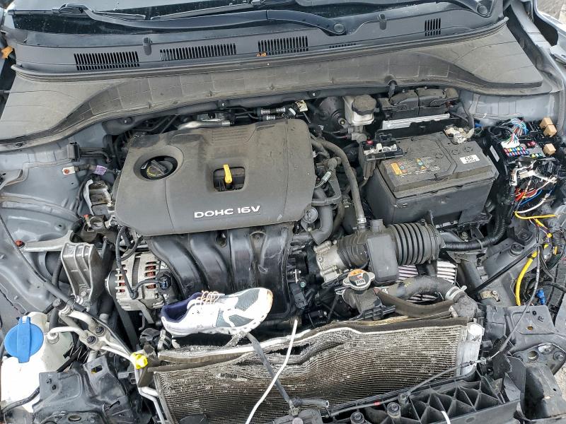 Фото 12 - HYUNDAI KONA