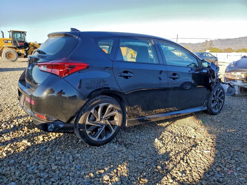 Фото 3 - TOYOTA COROLLA