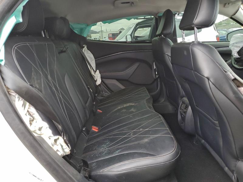 Фото 11 - FORD MUSTANG