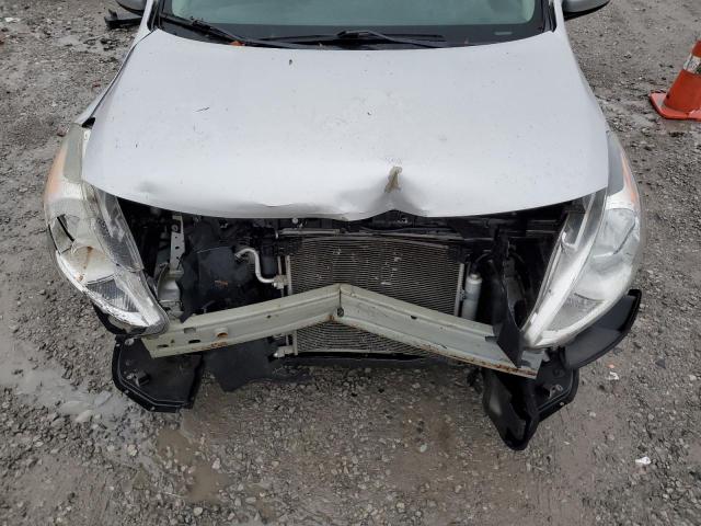 Фото 11 - NISSAN VERSA