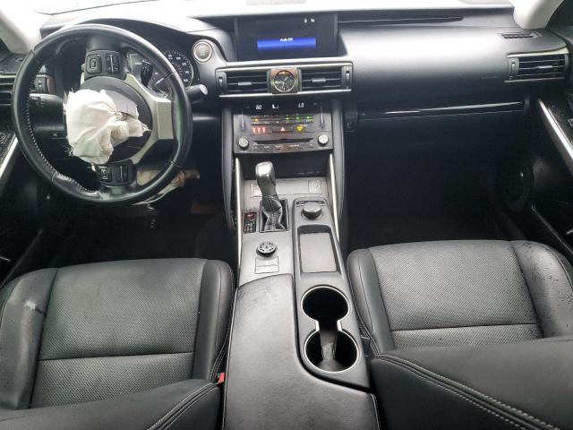 Фото 8 - LEXUS IS