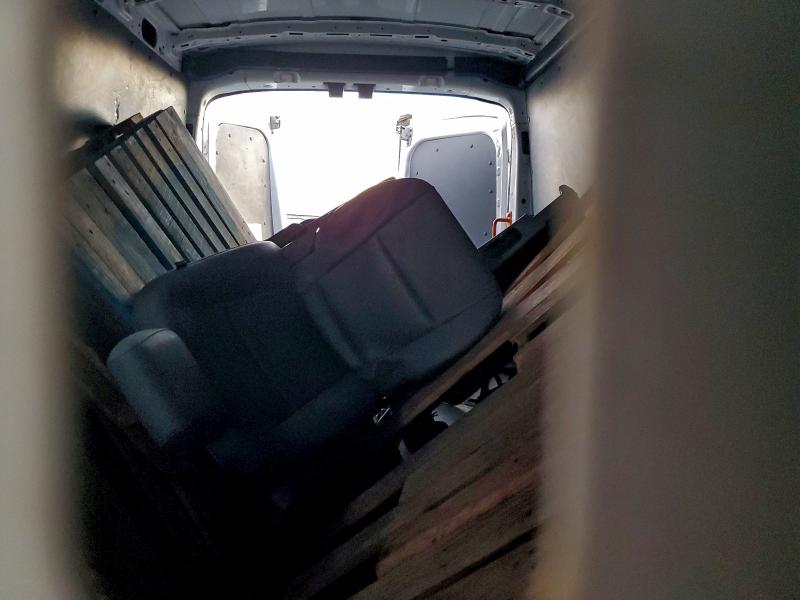 Фото 10 - FORD TRANSIT