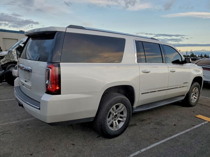 Фото 3 - GMC YUKON