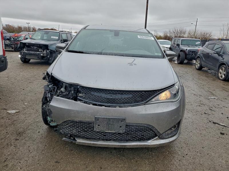 Фото 5 - CHRYSLER PACIFICA