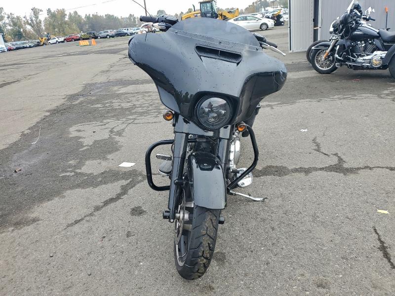 2017 HARLEY-DAVIDSON FL