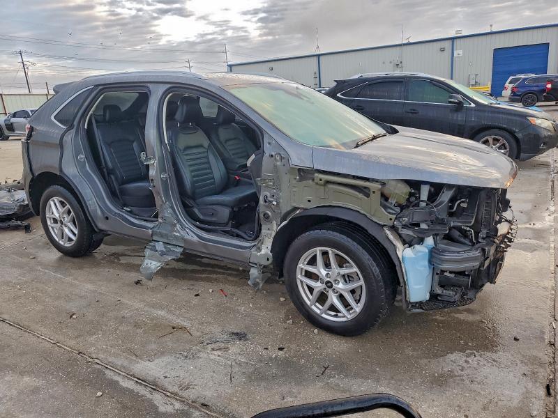 Фото 4 - FORD EDGE