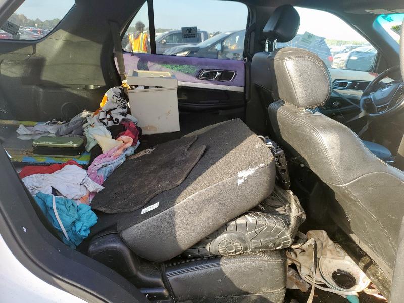 Фото 11 - FORD EXPLORER