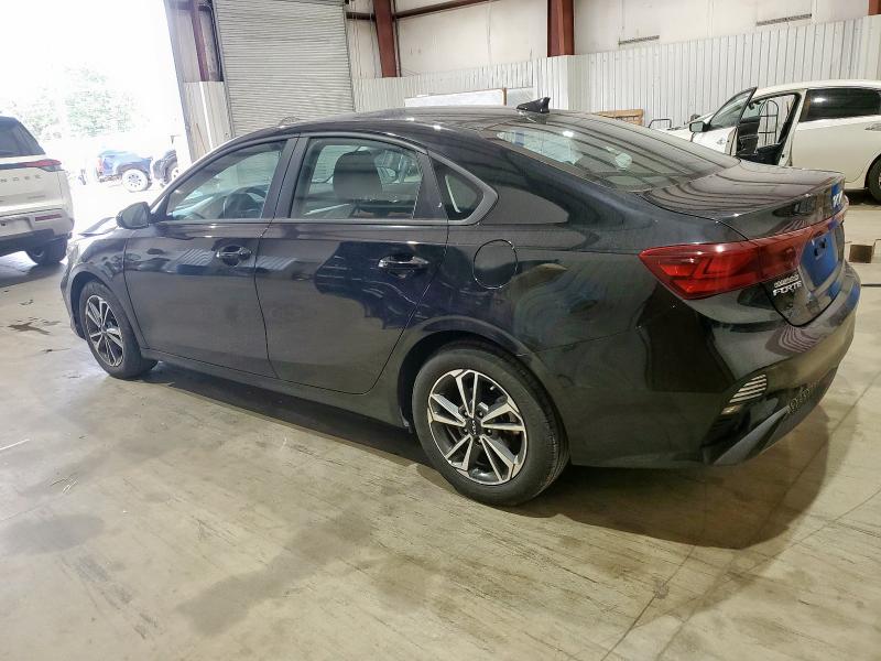 Фото 2 - KIA FORTE