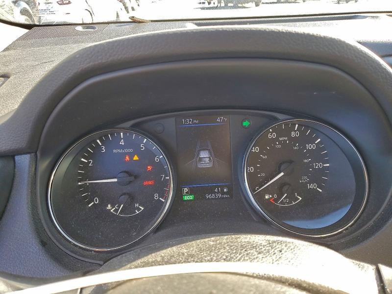 Фото 9 - NISSAN ROGUE