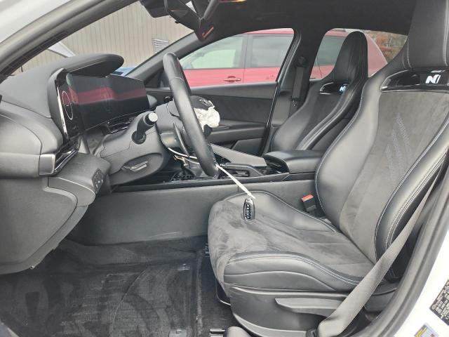 Фото 7 - HYUNDAI ELANTRA