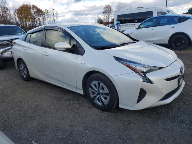 Фото 4 - TOYOTA PRIUS