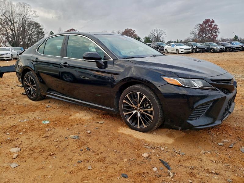 Фото 4 - TOYOTA CAMRY