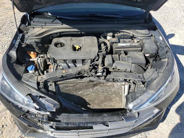 Фото 11 - HYUNDAI ELANTRA