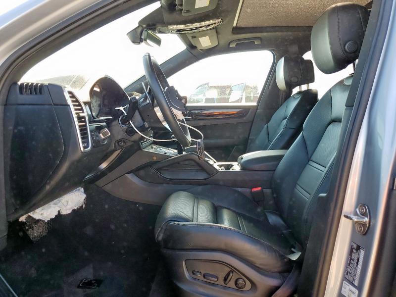 Фото 7 - PORSCHE CAYENNE