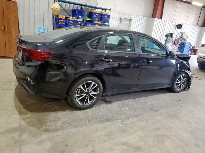 Фото 3 - KIA FORTE