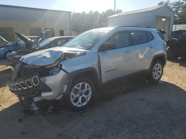 Фото 1 - JEEP COMPASS