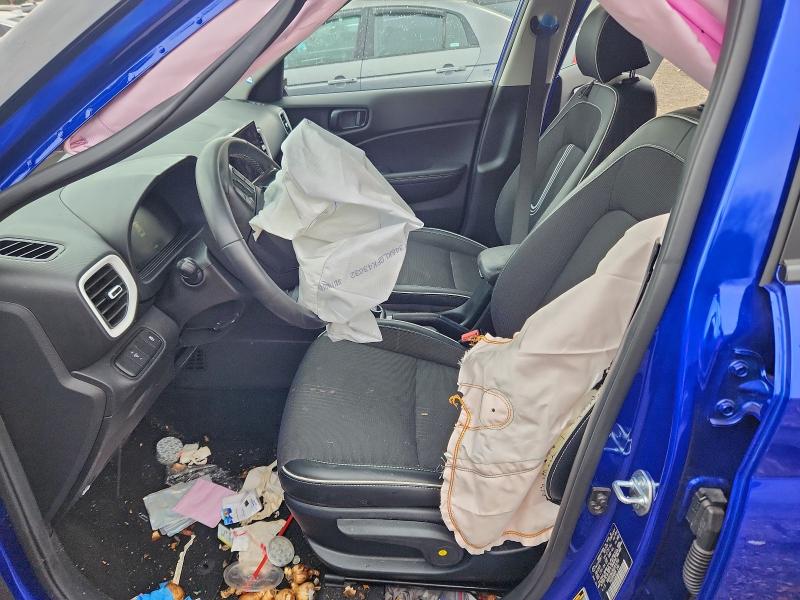 Фото 7 - HYUNDAI VENUE