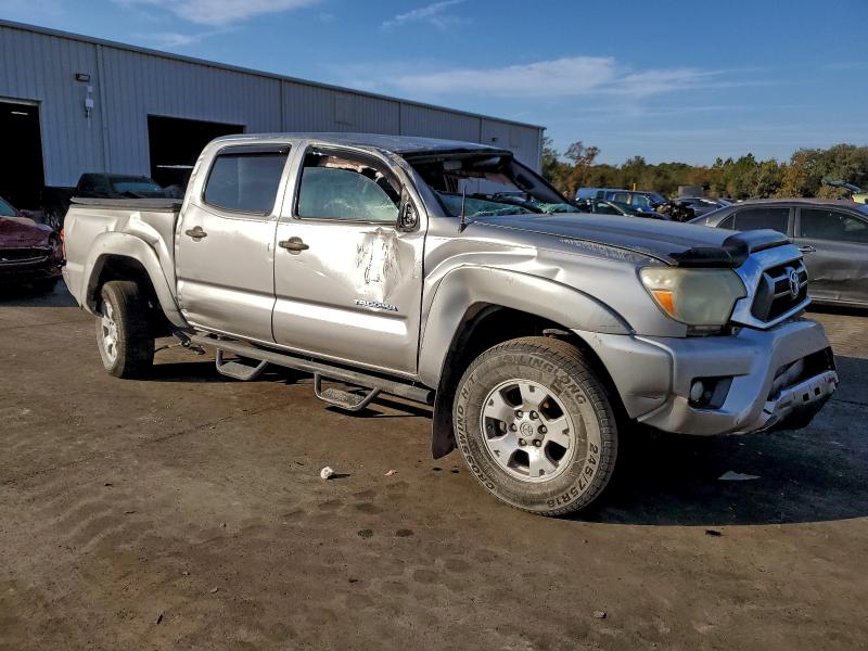 Фото 4 - TOYOTA TACOMA