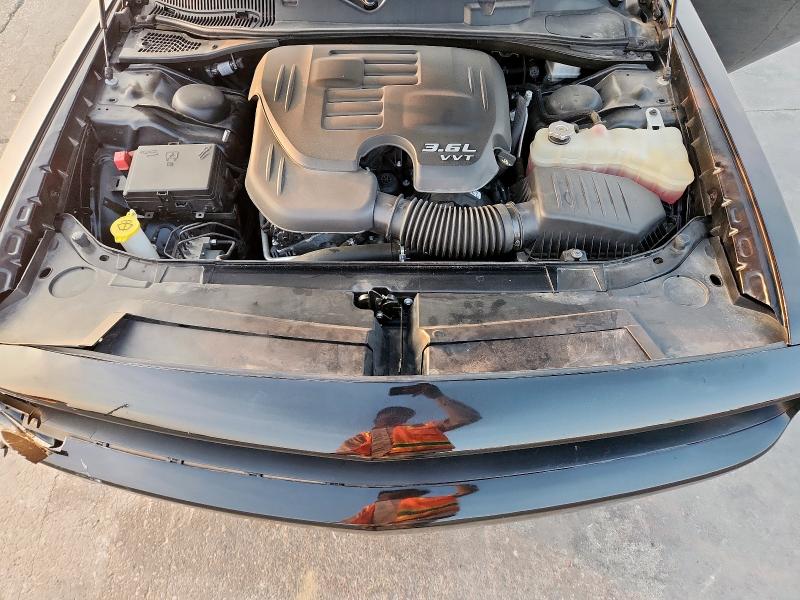 Фото 11 - DODGE CHALLENGER