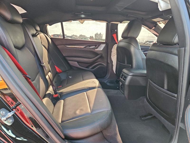 Фото 10 - CADILLAC CT5