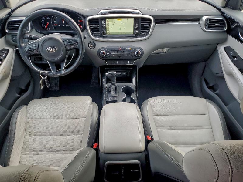 Фото 8 - KIA SORENTO