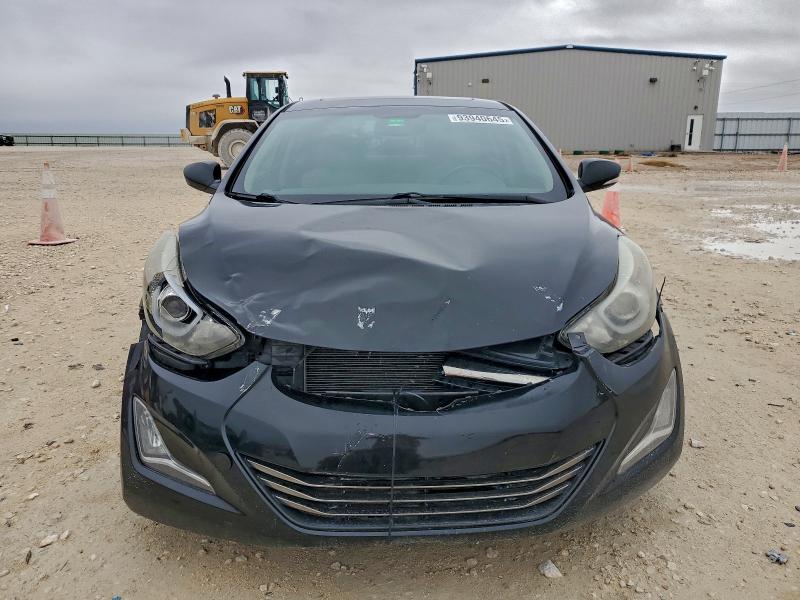 Фото 5 - HYUNDAI ELANTRA