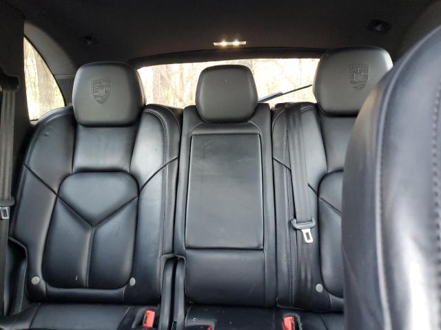 Фото 10 - PORSCHE CAYENNE